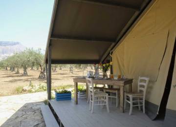 Glamping Trapani - In tenda come in una suite